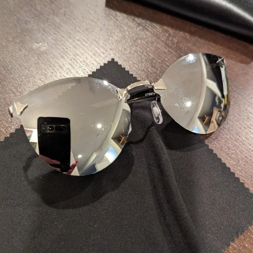 Sunglasses - Picture 1 of 7